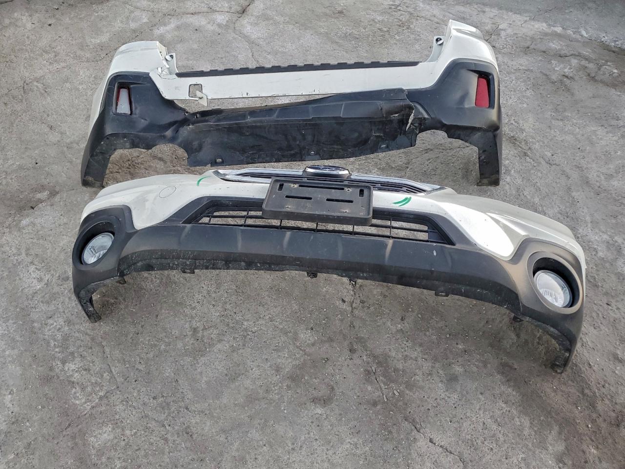 2018 Subaru Outback 2.5I Premium VIN: 4S4BSACC4J3387808 Lot: 94379655