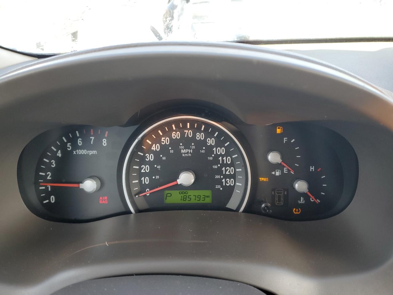 2006 Kia Sedona Ex VIN: KNDMB233166057892 Lot: 92015425