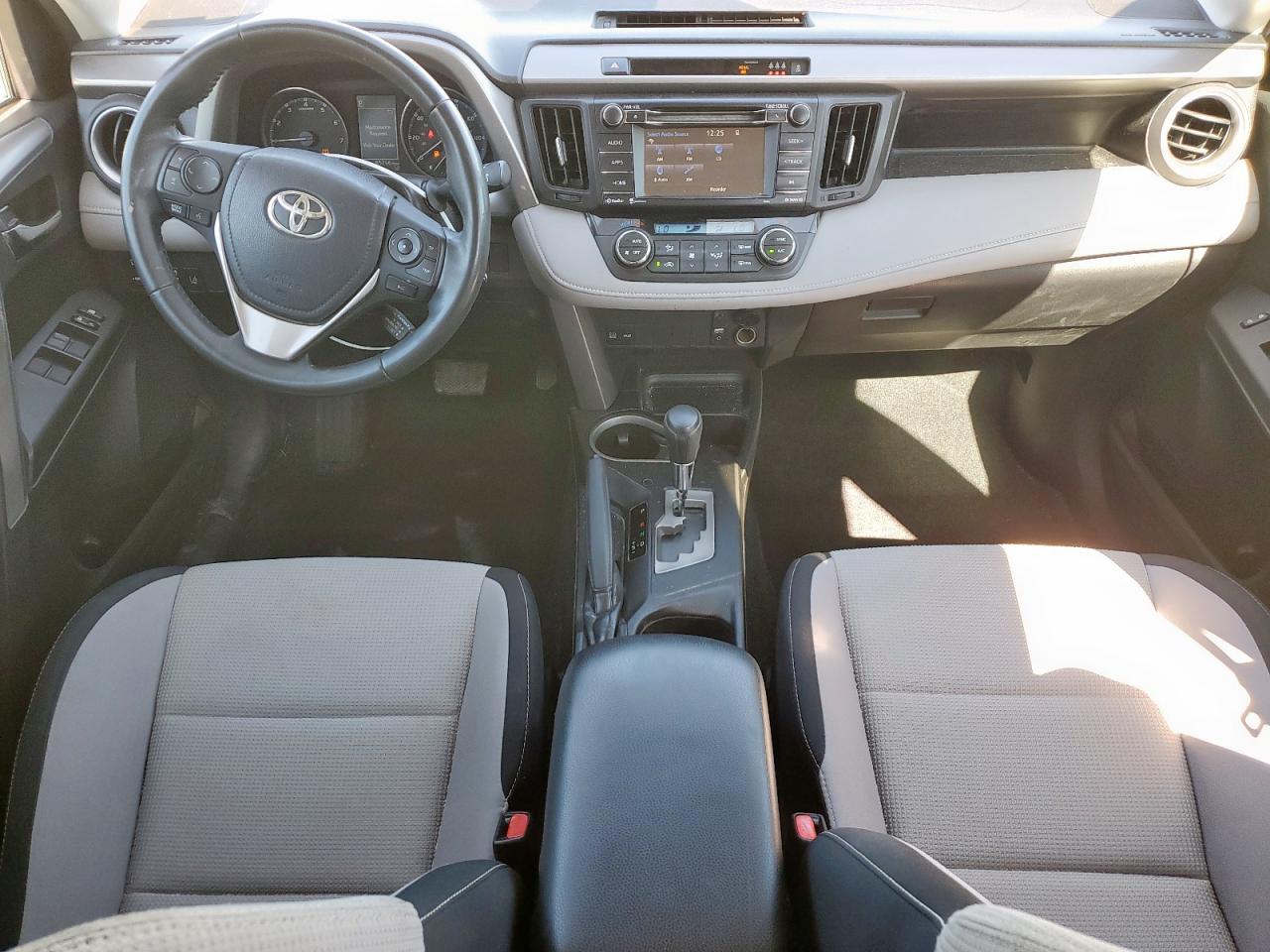 2017 Toyota Rav4 Xle VIN: 2T3WFREVXHW353631 Lot: 92344035