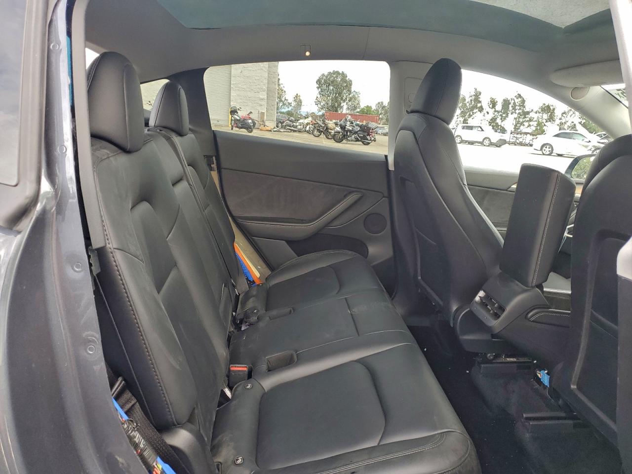 2023 Tesla Model Y VIN: 7SAYGDEEXPA182358 Lot: 92920855