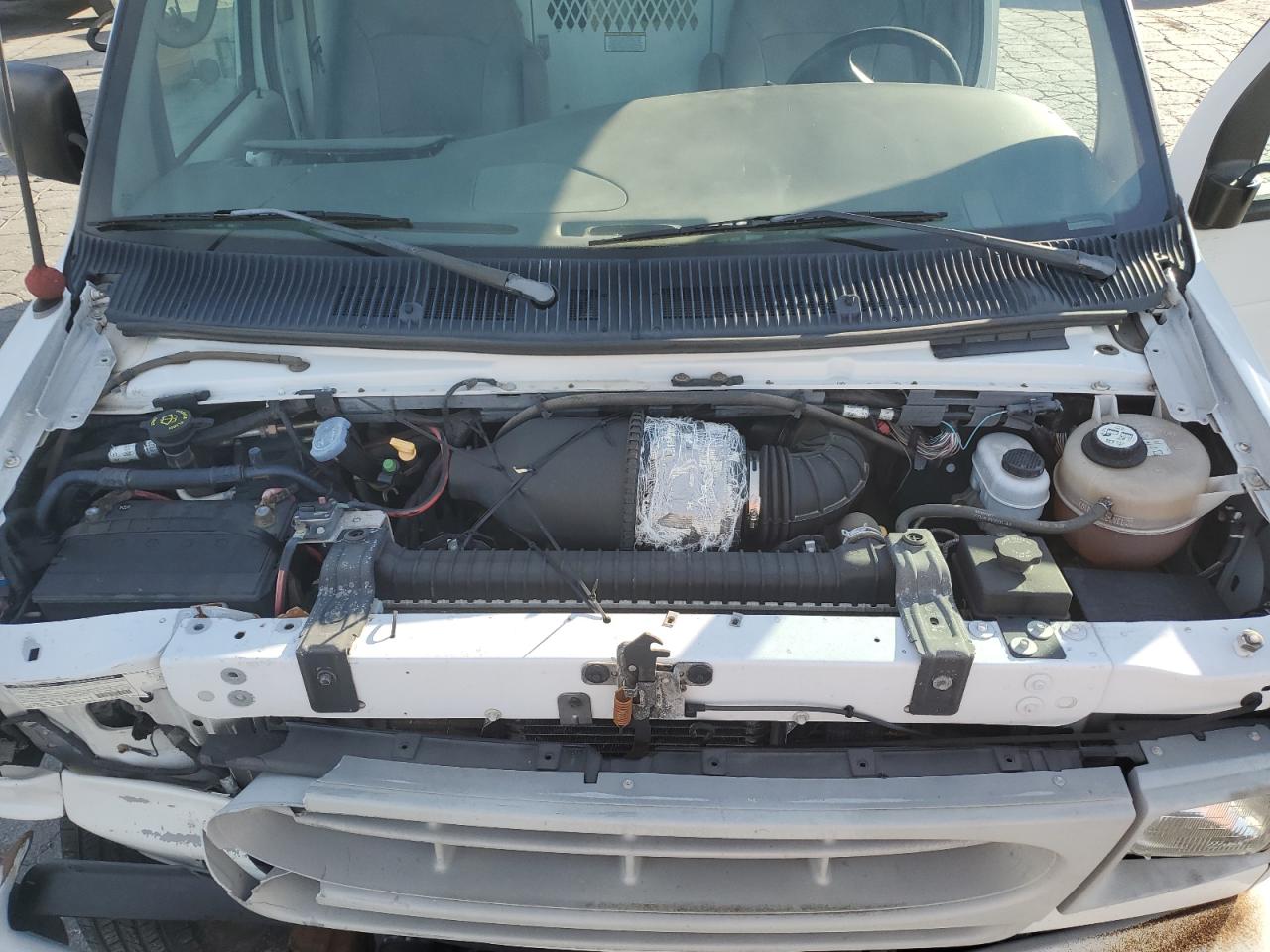 2002 Ford E250 Delivery Van VIN: 1FTNE24L52HB55168 Lot: 90999465