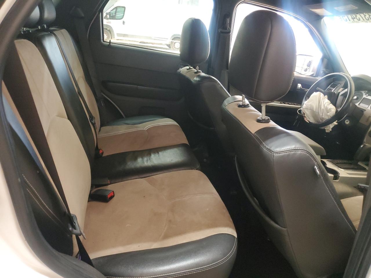 2008 Mercury Mariner Premier VIN: 4M2CU97158KJ46196 Lot: 93373415