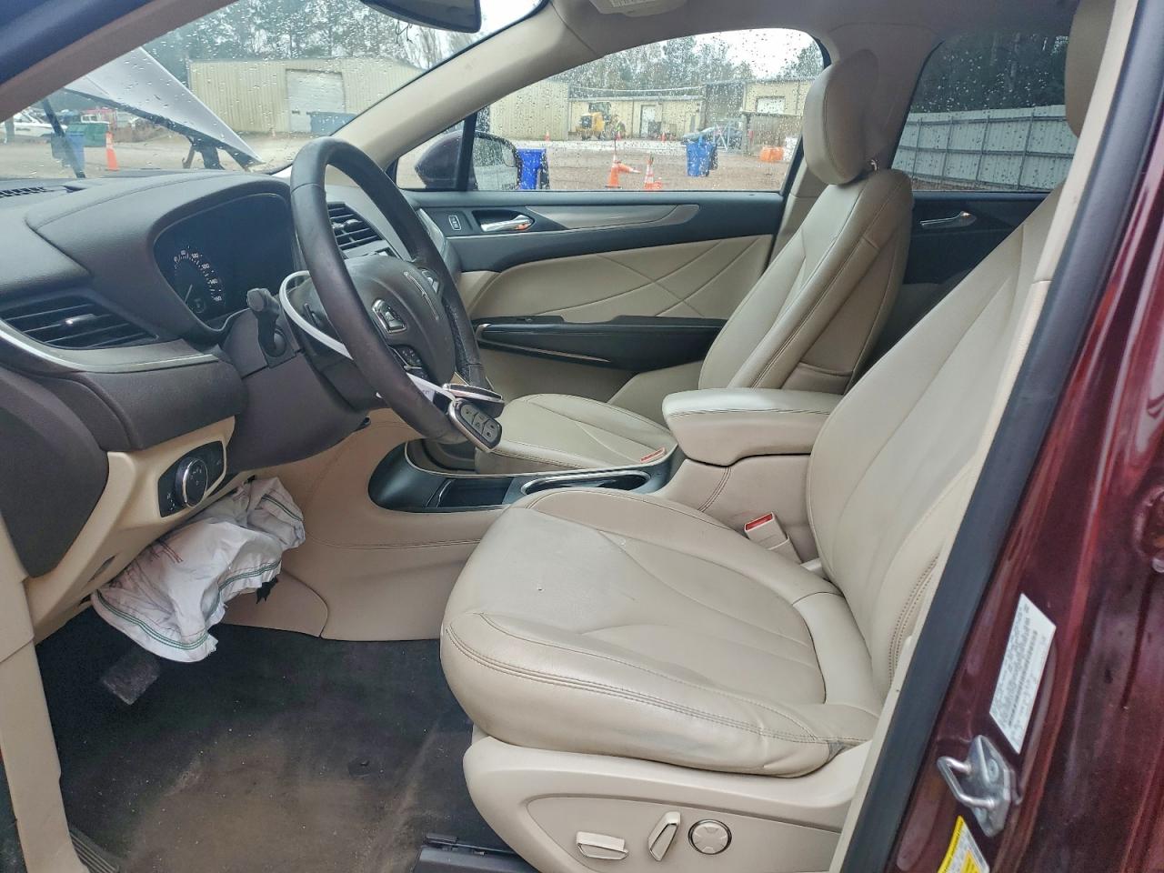 2018 Lincoln Mkc Premiere VIN: 5LMCJ1D9XJUL17702 Lot: 93899105