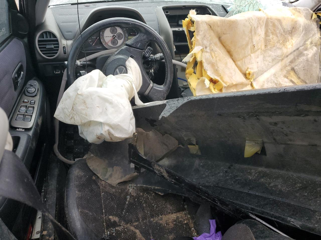 2001 Lexus Is 300 VIN: JTHBD182X10011595 Lot: 93662275