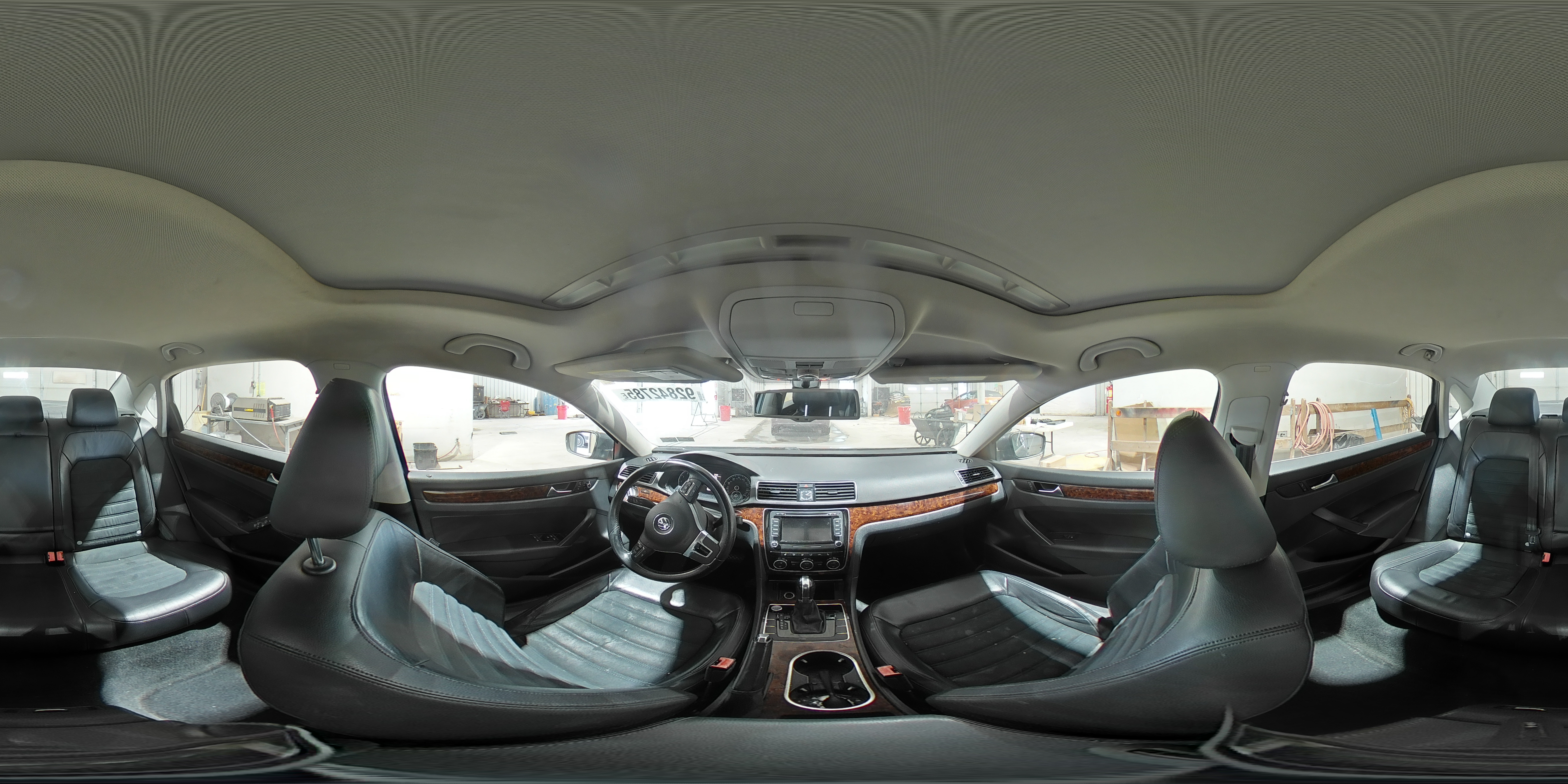 2013 Volkswagen Passat Sel VIN: 1VWCM7A32DC010887 Lot: 92842785