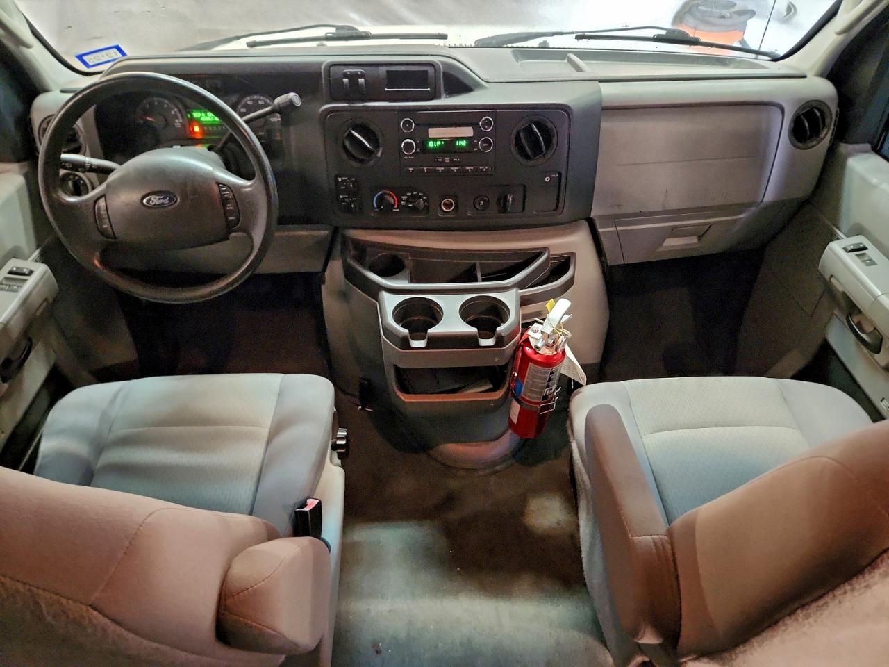 2011 Ford Econoline E350 Super Duty Wagon VIN: 1FBNE3BL9BDB38331 Lot: 92721675