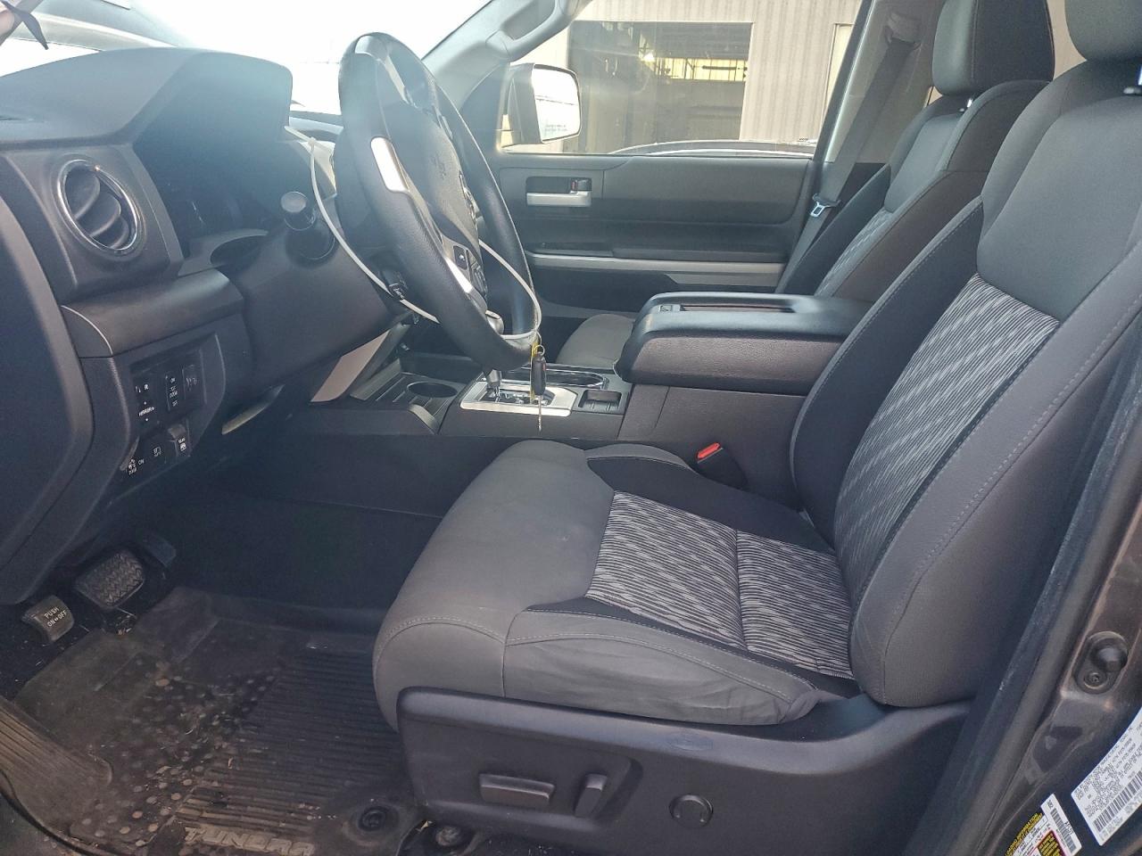 2019 Toyota Tundra Crewmax Sr5 VIN: 5TFDW5F13KX829281 Lot: 94190115