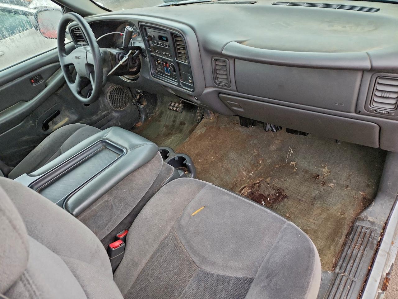 2003 GMC New Sierra C1500 VIN: 1GTEC14V43Z109358 Lot: 93846275