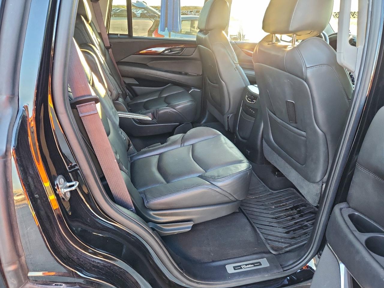 2017 Cadillac Escalade Luxury VIN: 1GYS4BKJ8HR209406 Lot: 92912205