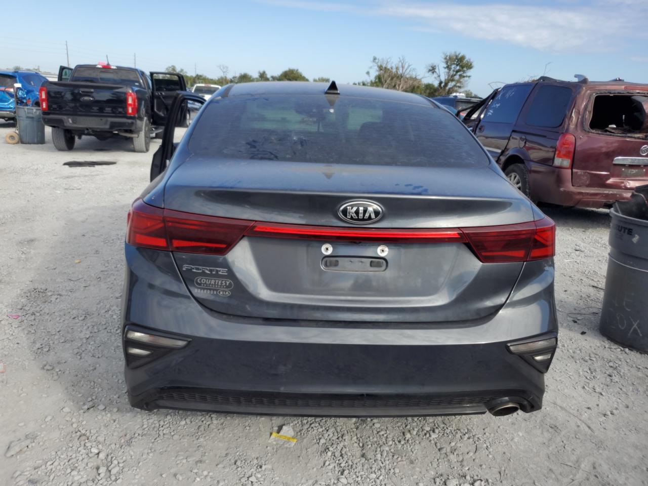 2019 Kia Forte Fe VIN: 3KPF24AD2KE040958 Lot: 90699085