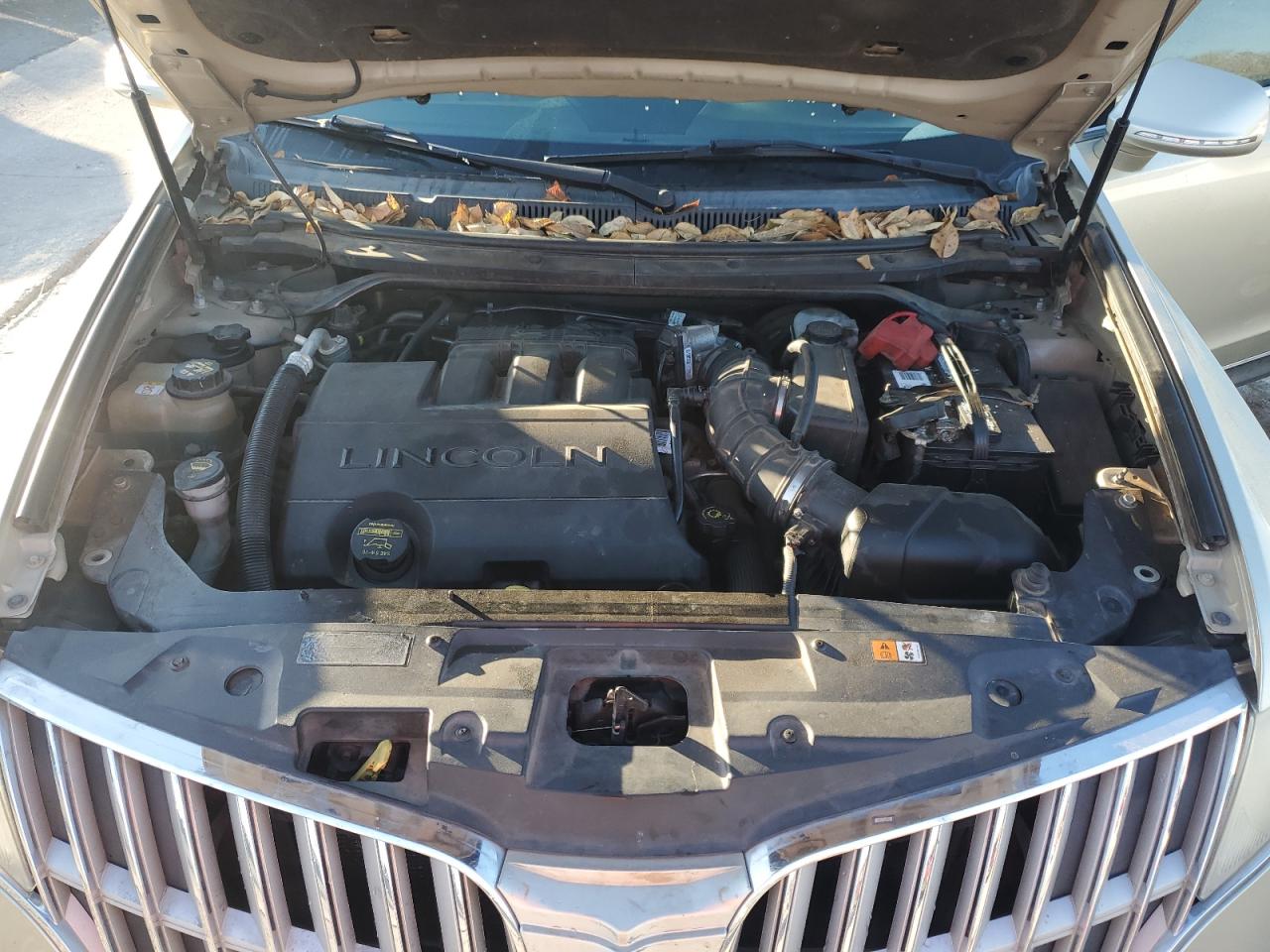 2010 Lincoln Mkt VIN: 2LMHJ5FR2ABJ16299 Lot: 92427855