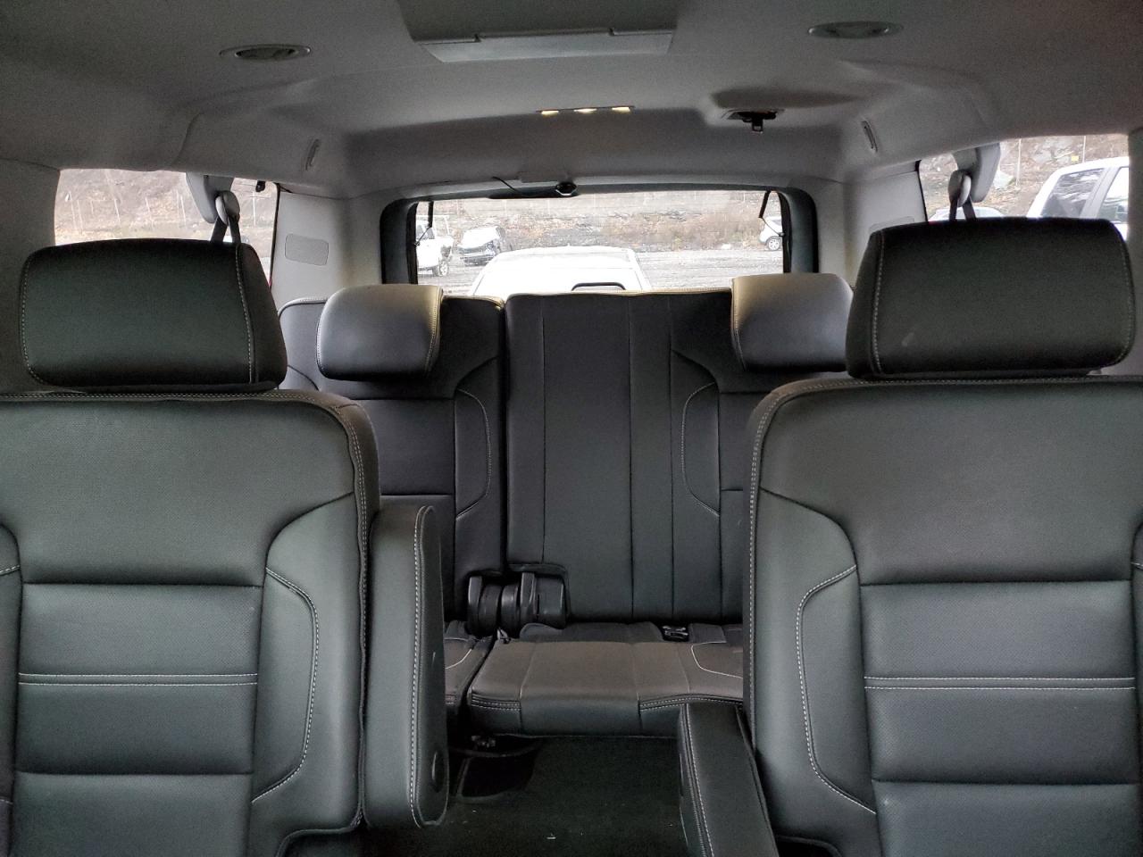 2015 GMC Yukon Xl Denali VIN: 1GKS2JKJ8FR583585 Lot: 92281585