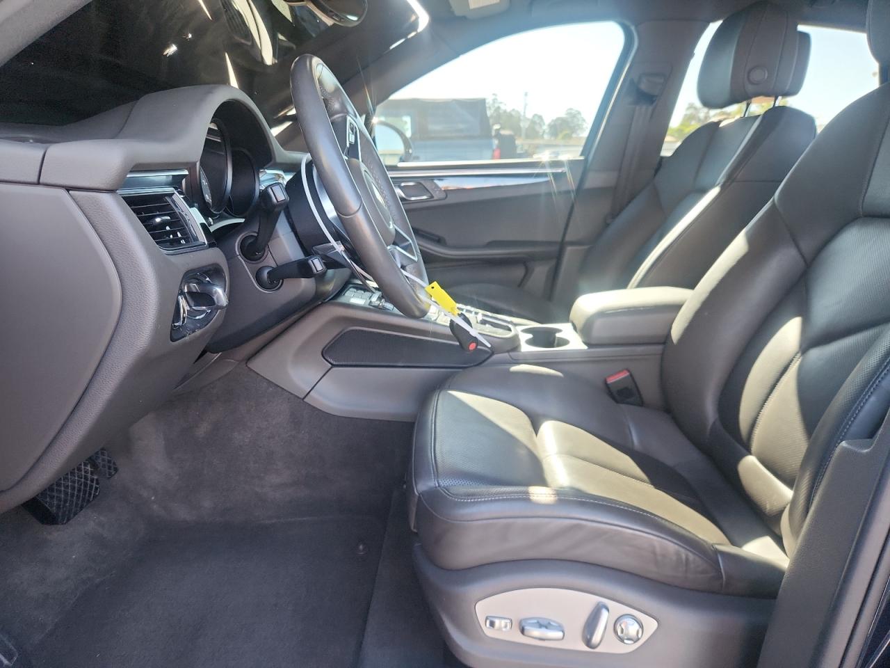 2018 Porsche Macan S VIN: WP1AB2A5XJLB34596 Lot: 92921955