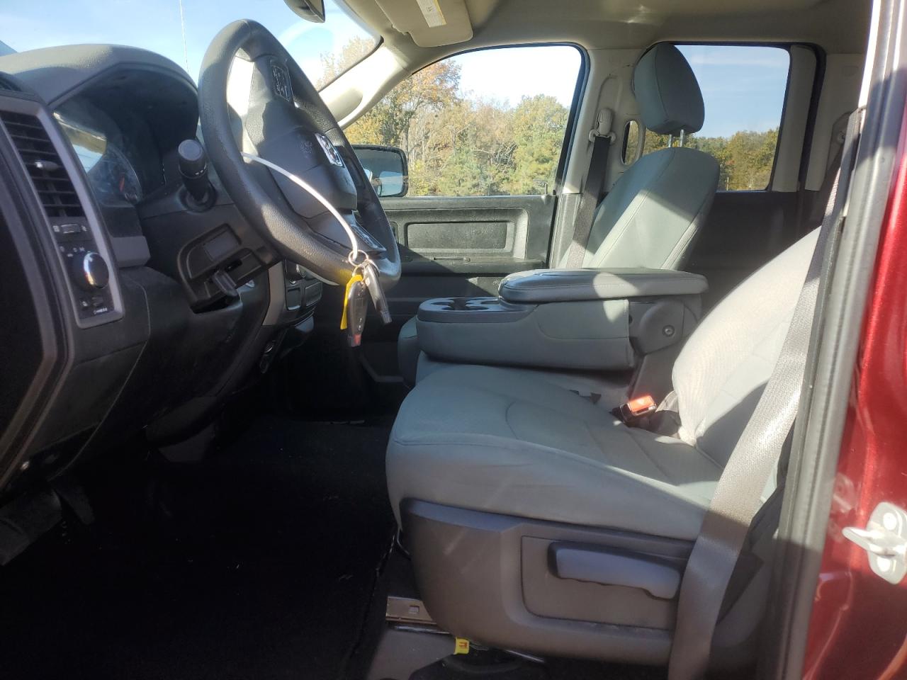 2019 Ram 1500 Classic Tradesman VIN: 1C6RR6FG2KS722525 Lot: 91994095