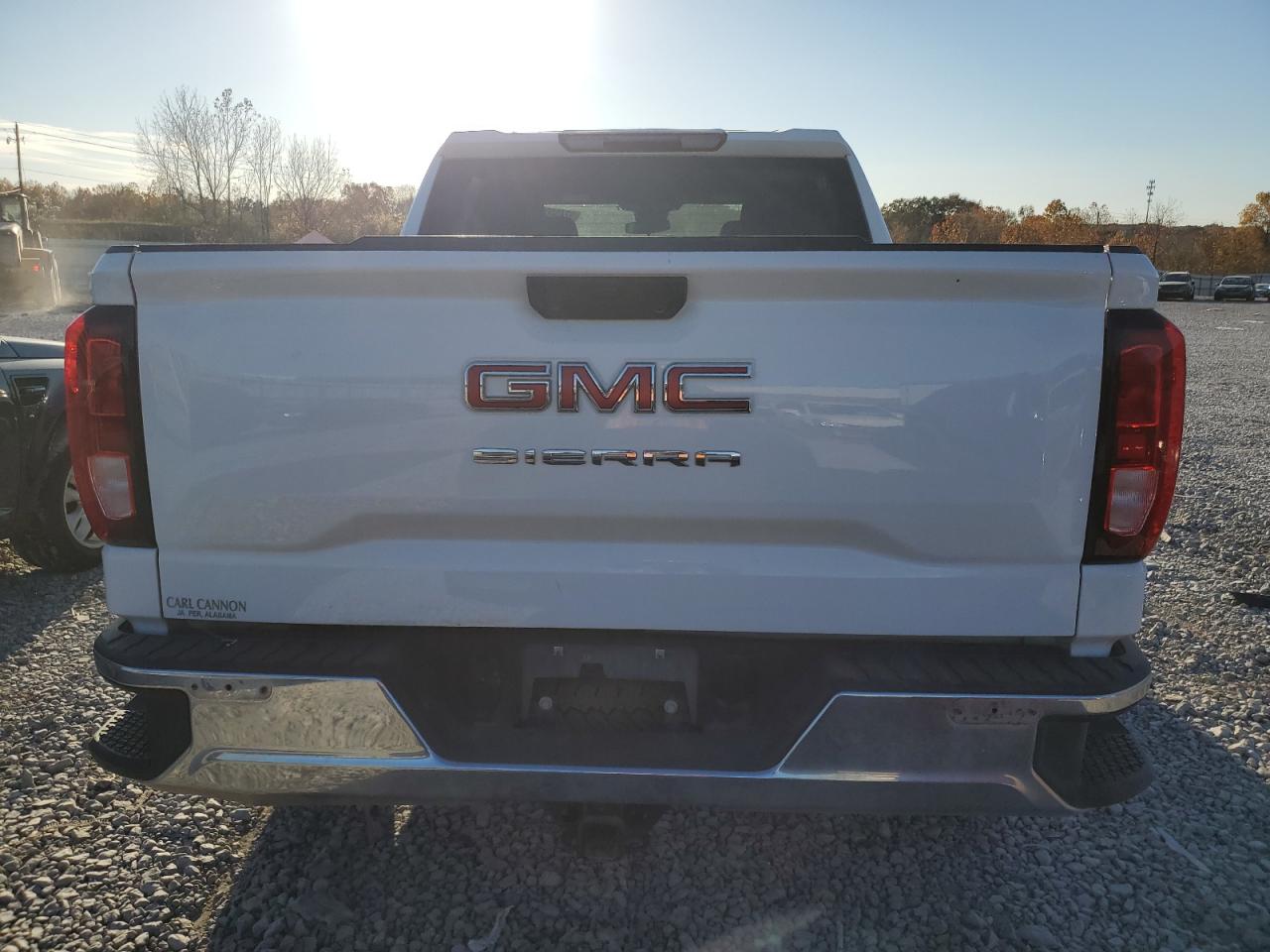 2024 GMC Sierra K1500 VIN: 1GTUUAED8RZ235889 Lot: 92400095