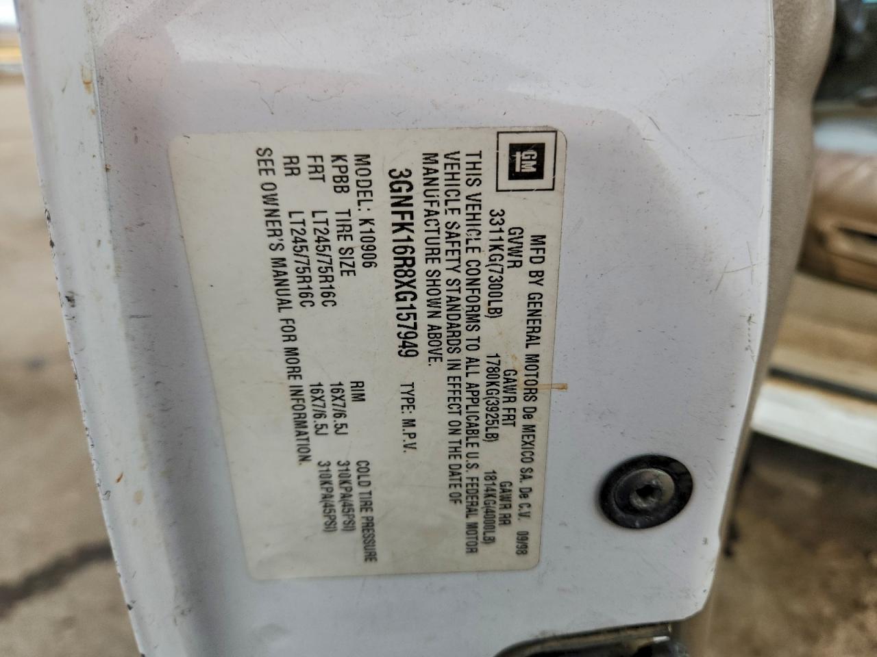 1999 Chevrolet Suburban K1500 VIN: 3GNFK16R8XG157949 Lot: 93246045