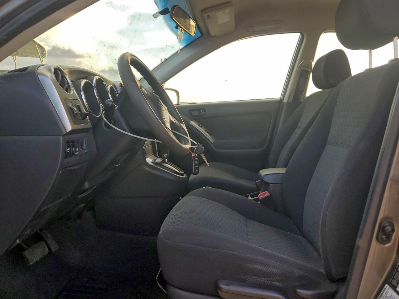 2023 Toyota Corolla Matrix Xr VIN: 2T1KR32E28C694359 Lot: 94553335