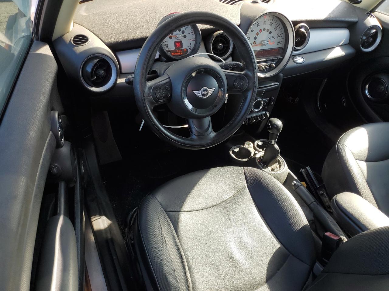 2011 Mini Cooper VIN: WMWSU3C56BT091599 Lot: 90288125