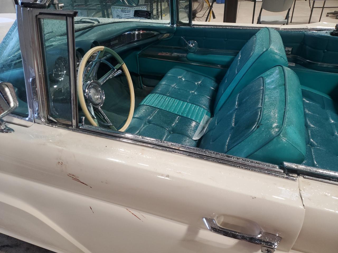 1960 Lincoln Continenta VIN: 0Y85H401657 Lot: 91448235