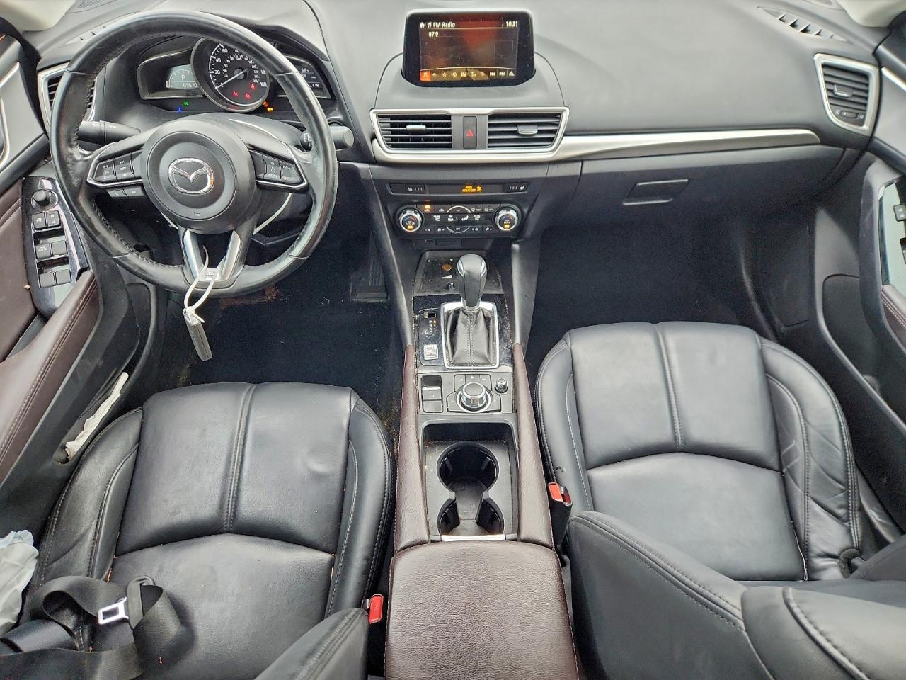 2018 Mazda 3 Touring VIN: 3MZBN1V31JM203185 Lot: 93066165