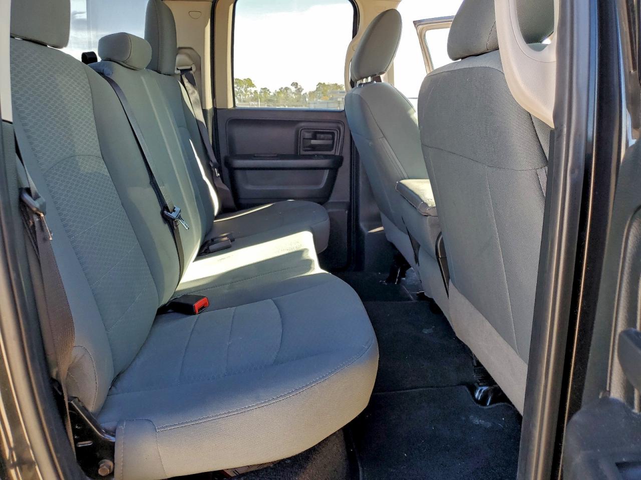 2018 Ram 1500 St VIN: 1C6RR6FT9JS161347 Lot: 94123215