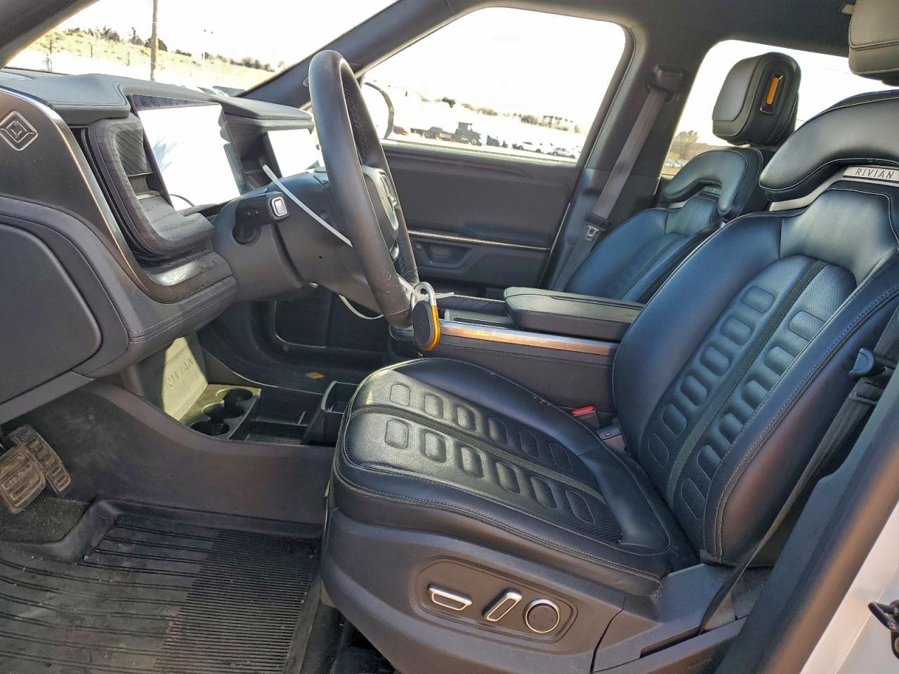 2025 Rivian R1T Adventure VIN: 7FCTGBAA7SN035405 Lot: 94161595