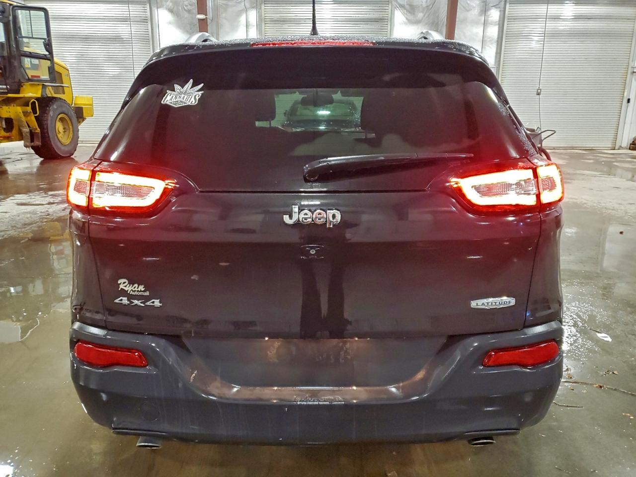 2014 Jeep Cherokee Latitude VIN: 1C4PJMCS7EW246208 Lot: 94511325