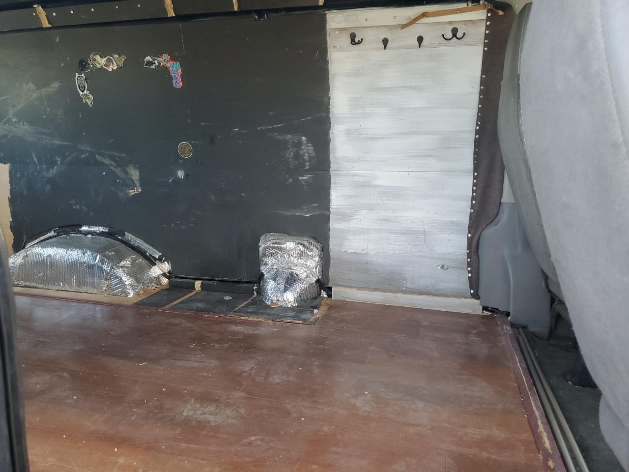 2009 Ford Econoline E150 Van VIN: 1FTNE14W89DA89432 Lot: 93502115