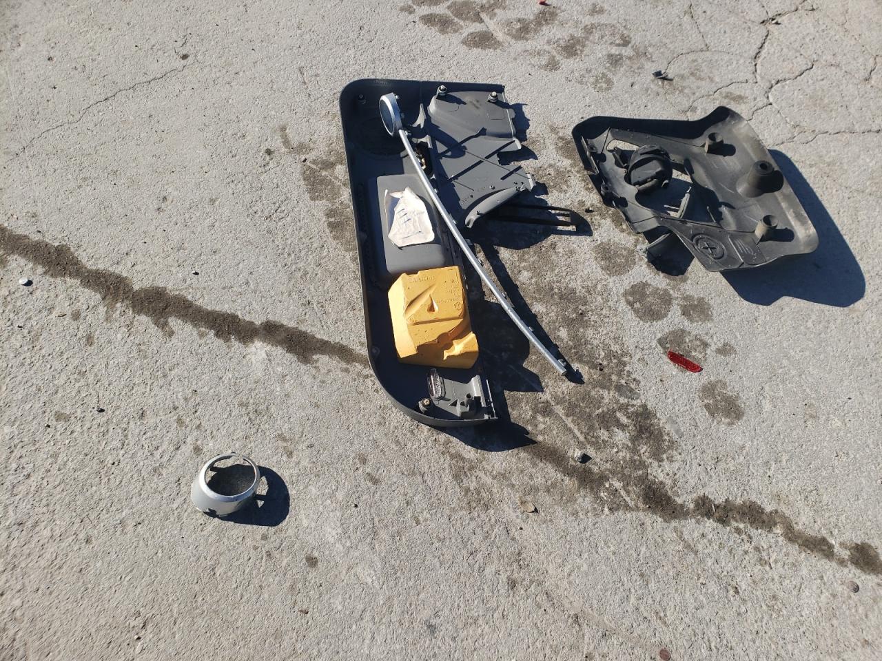 2001 Volkswagen New Beetle Gls VIN: 3VWCB21C31M459059 Lot: 90943645