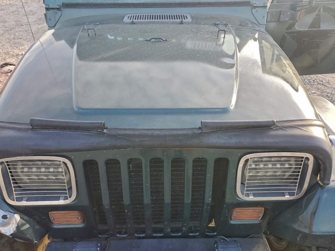 1994 Jeep Wrangler / Yj Se VIN: 1J4FY29S1RP400389 Lot: 81731585
