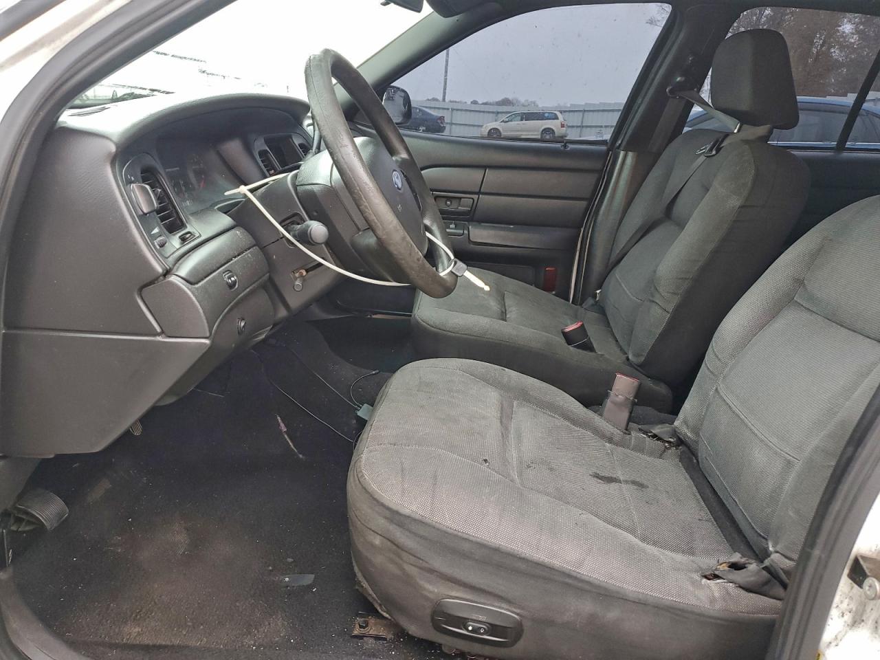 2009 Ford Crown Victoria Police Interceptor VIN: 2FAHP71V39X144728 Lot: 93423455