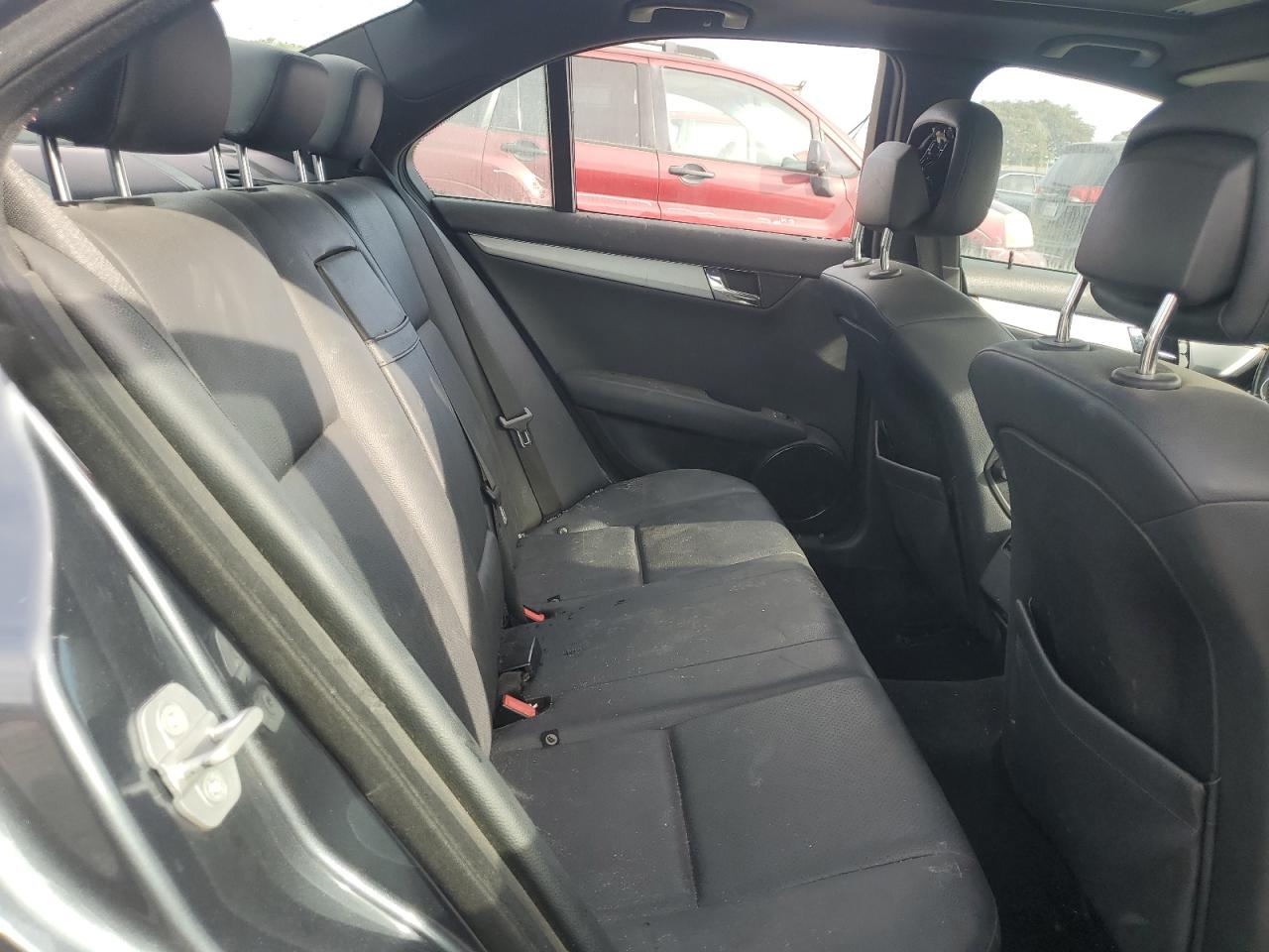 2008 Mercedes-Benz C 300 VIN: WDDGF54X98R030841 Lot: 91724365