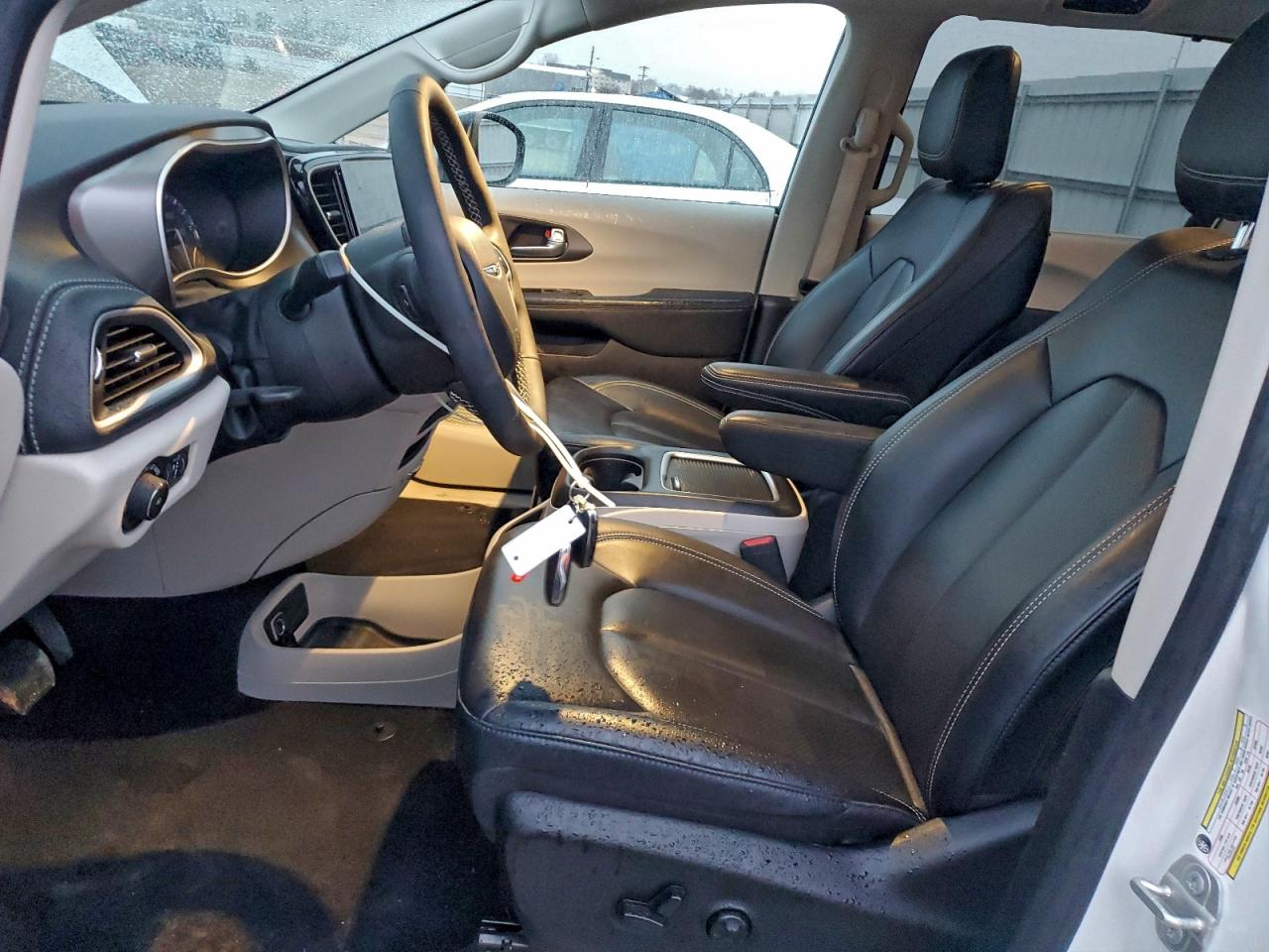 2023 Chrysler Pacifica Touring L VIN: 2C4RC3BG1PR600133 Lot: 94125345