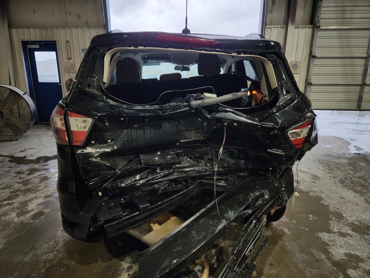 2018 Ford Escape Se VIN: 1FMCU0G98JUC89303 Lot: 93228805