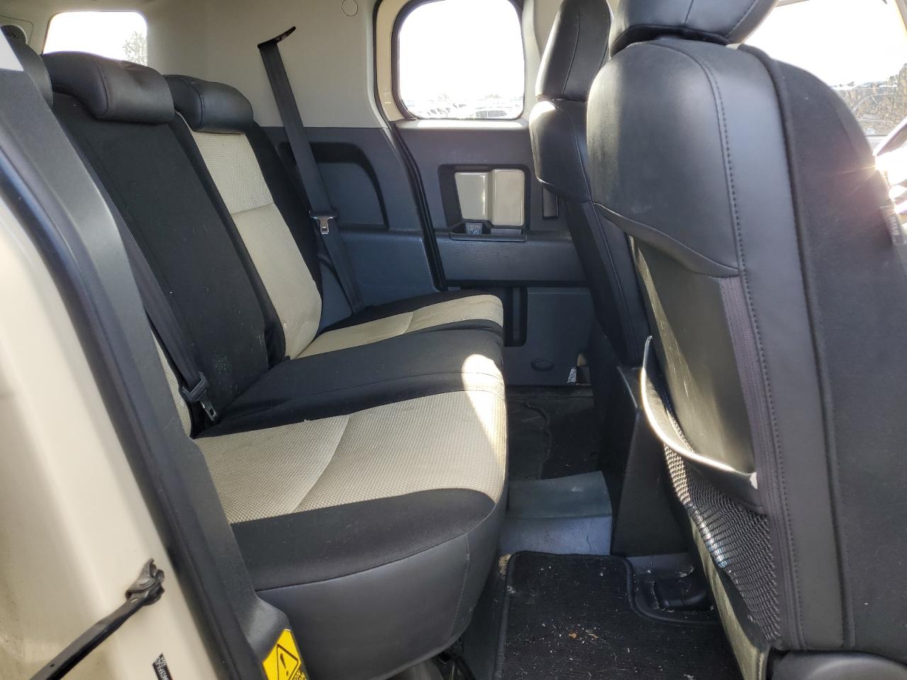 2010 Toyota Fj Cruiser VIN: JTEBU4BF6AK095543 Lot: 92824275