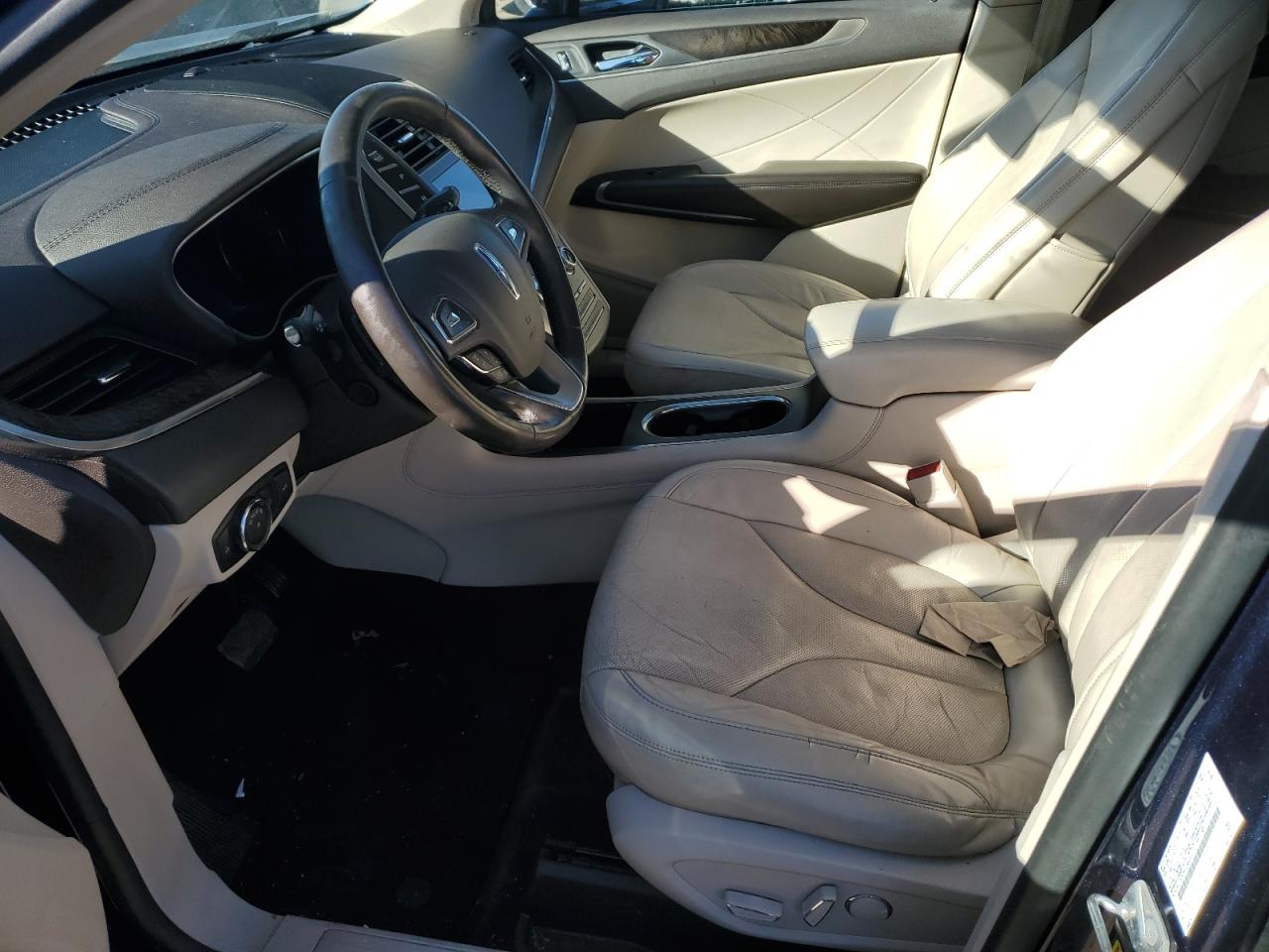 2017 Lincoln Mkc Reserve VIN: 5LMCJ3C97HUL56819 Lot: 93147165