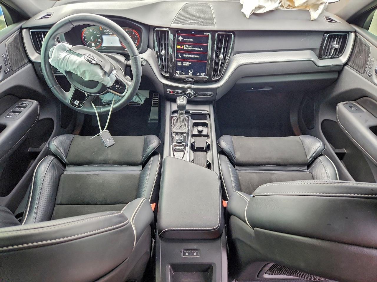 2019 Volvo Xc60 T5 R-Design VIN: LYV102RM9KB296793 Lot: 94336715