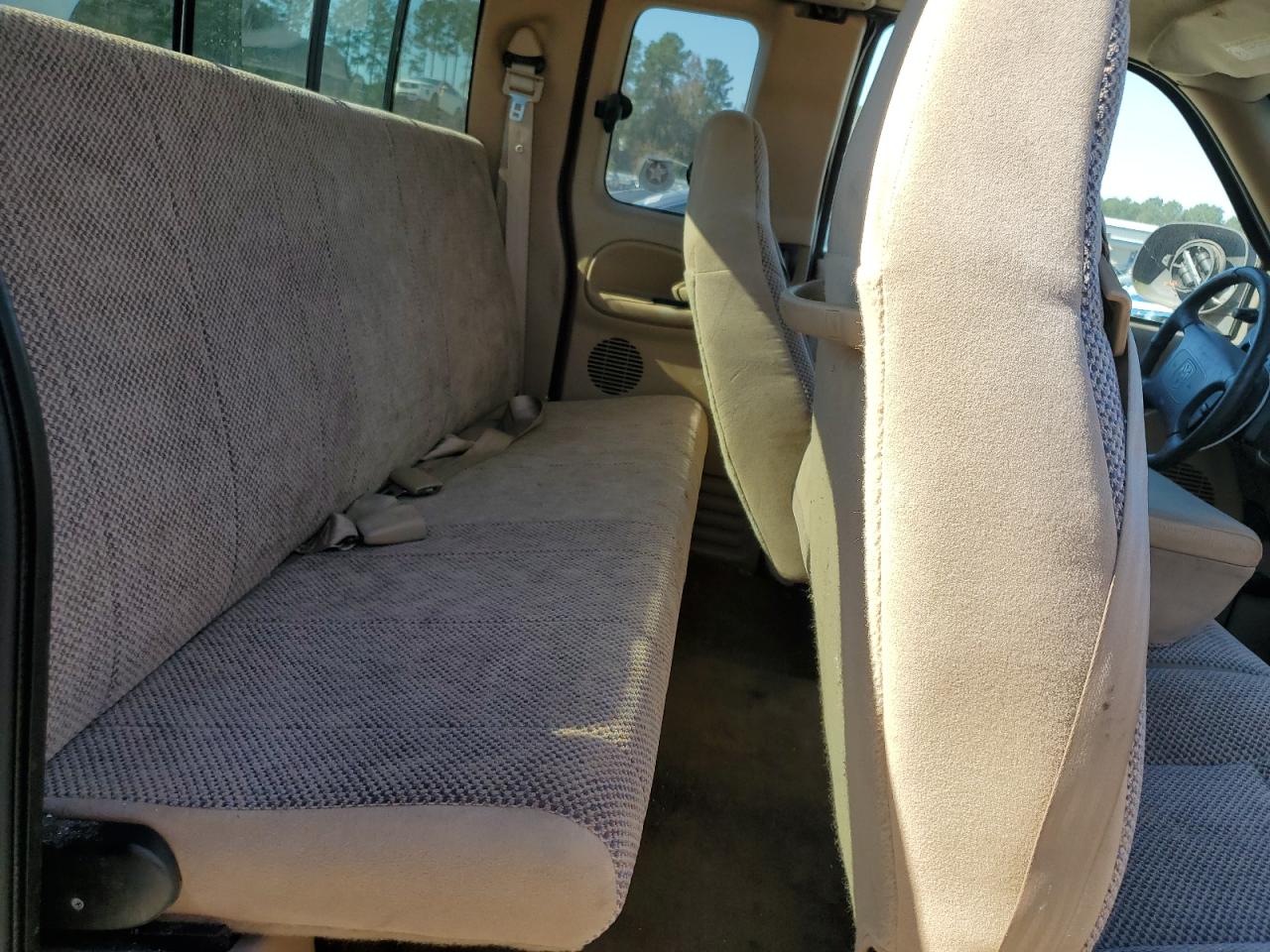 1998 Dodge Ram 1500 VIN: 1B7HC13Y5WJ225499 Lot: 91561455