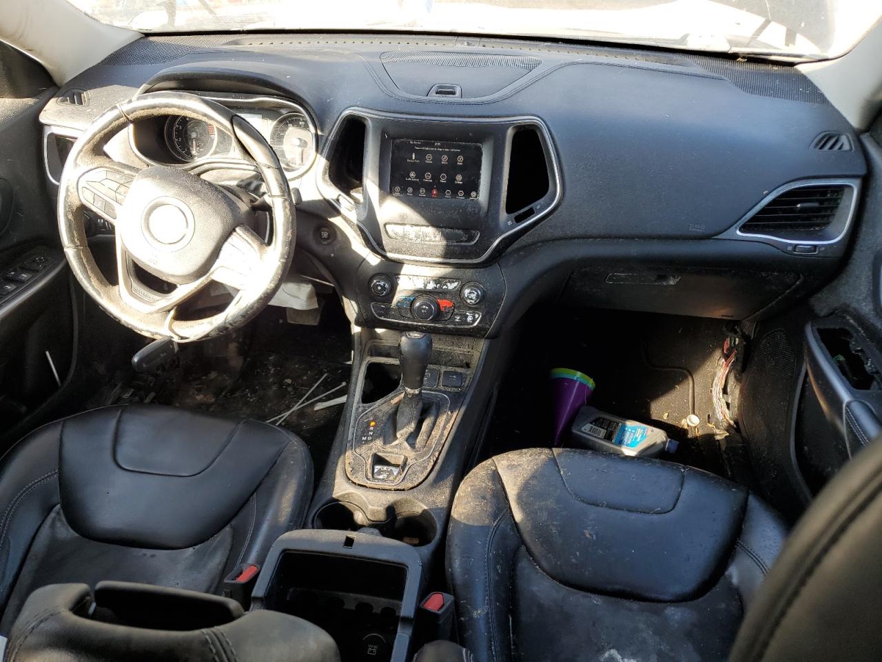 2019 Jeep Cherokee Latitude Plus VIN: 1C4PJLLB4KD370745 Lot: 91249085