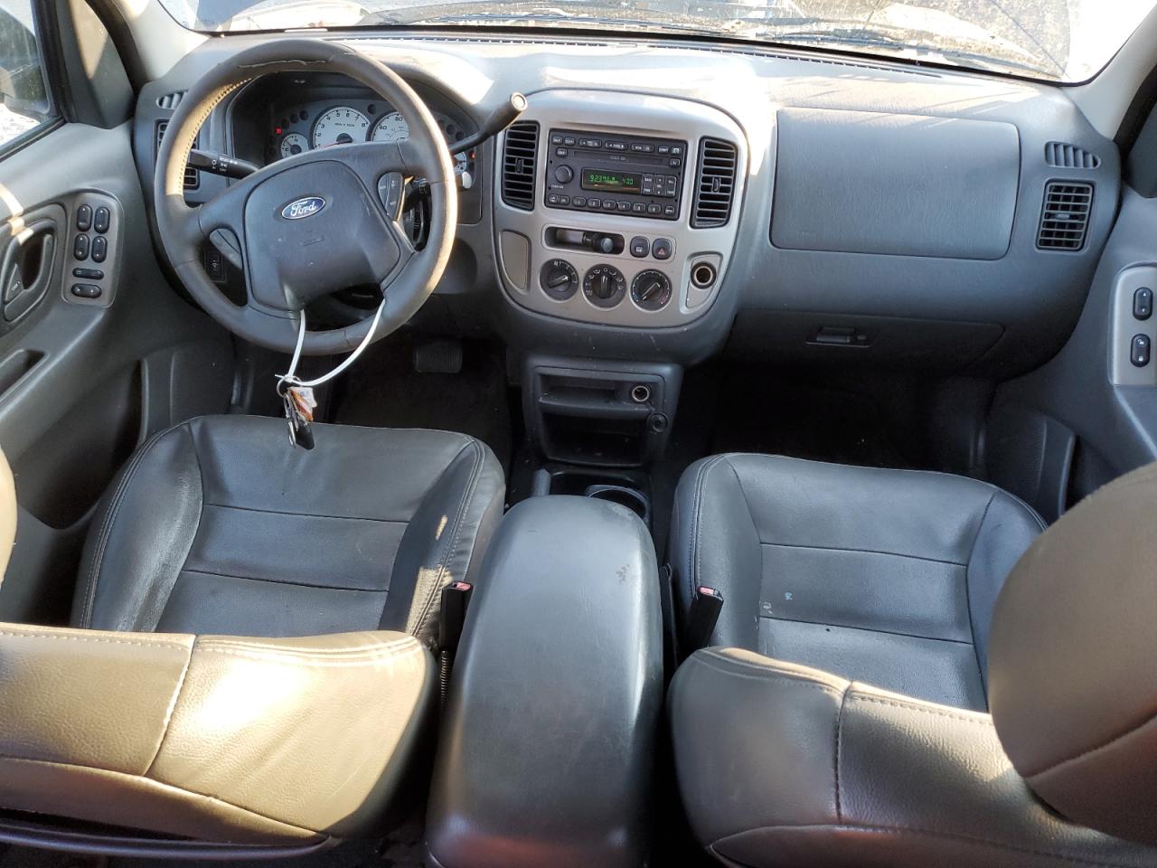 2004 Ford Escape Xlt VIN: 1FMYU03144KA88892 Lot: 92459315