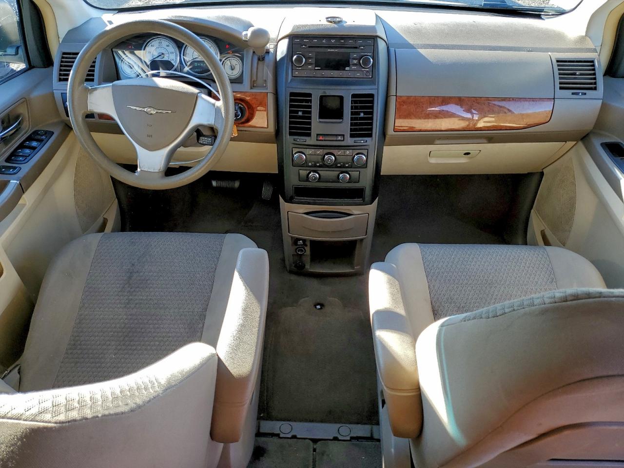 2008 Chrysler Town & Country Lx VIN: 2A8HR44H98R734677 Lot: 94533265