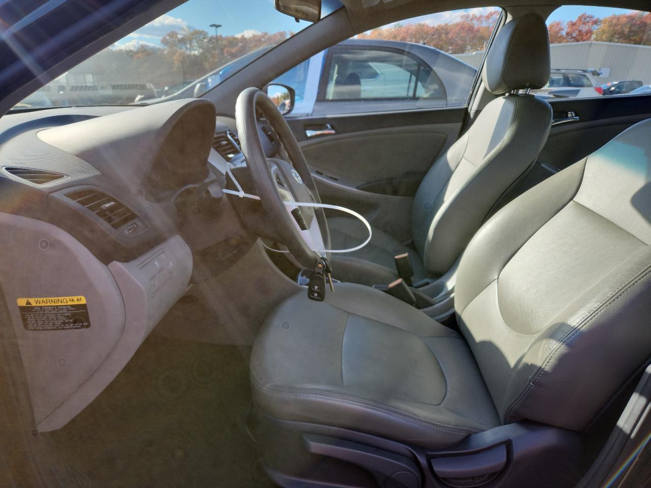 2014 Hyundai Accent Gls VIN: KMHCU4AE7EU767603 Lot: 90633635