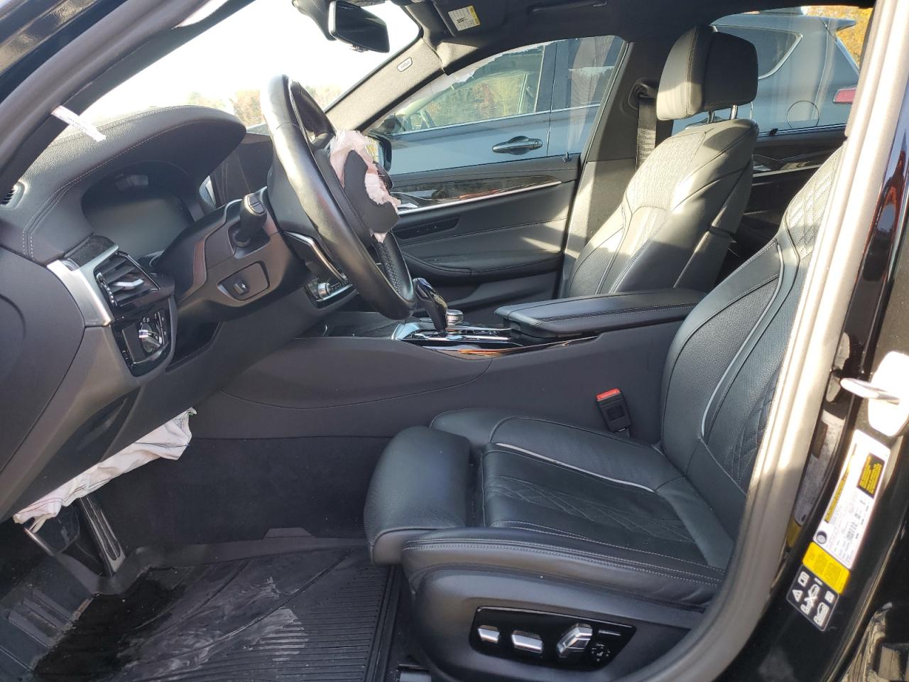 Фото: WBA13BK0XPCL16340