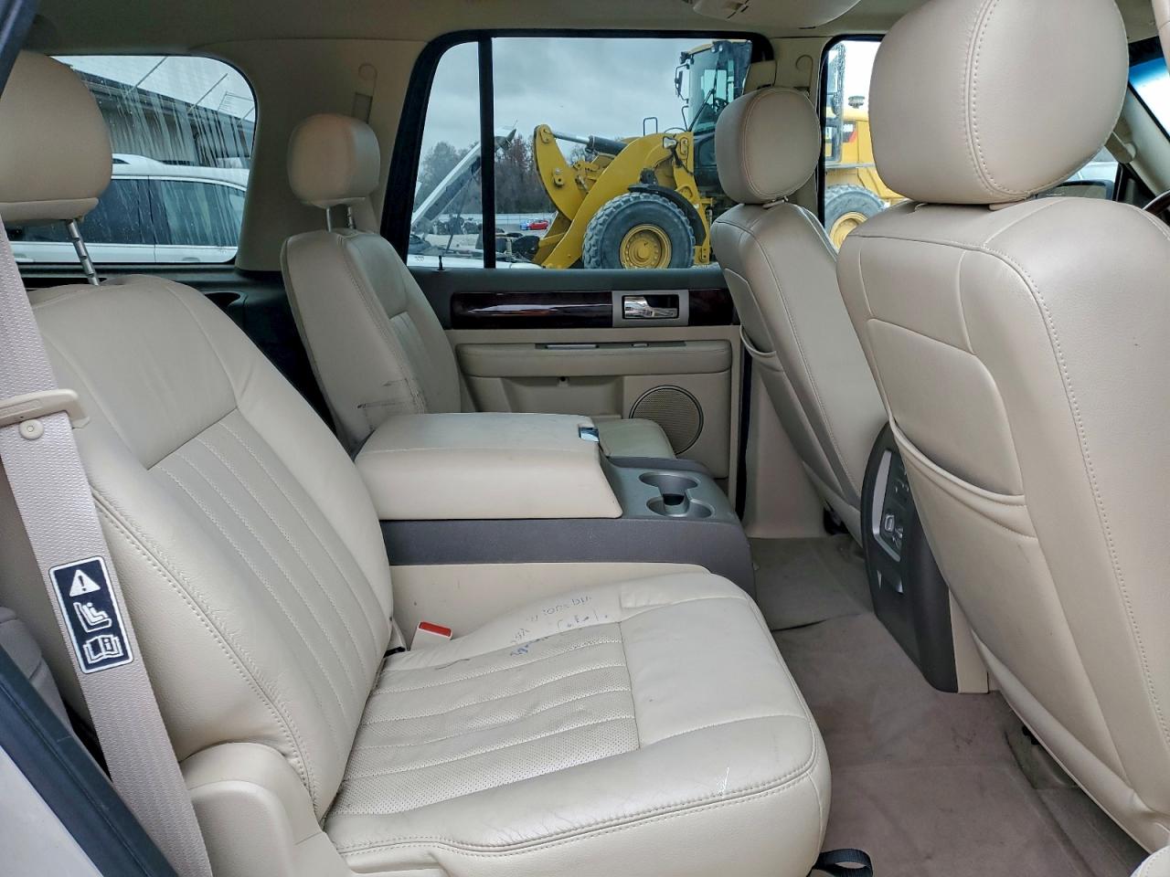 2004 Lincoln Navigator VIN: 5LMFU28RX4LJ09074 Lot: 94147685