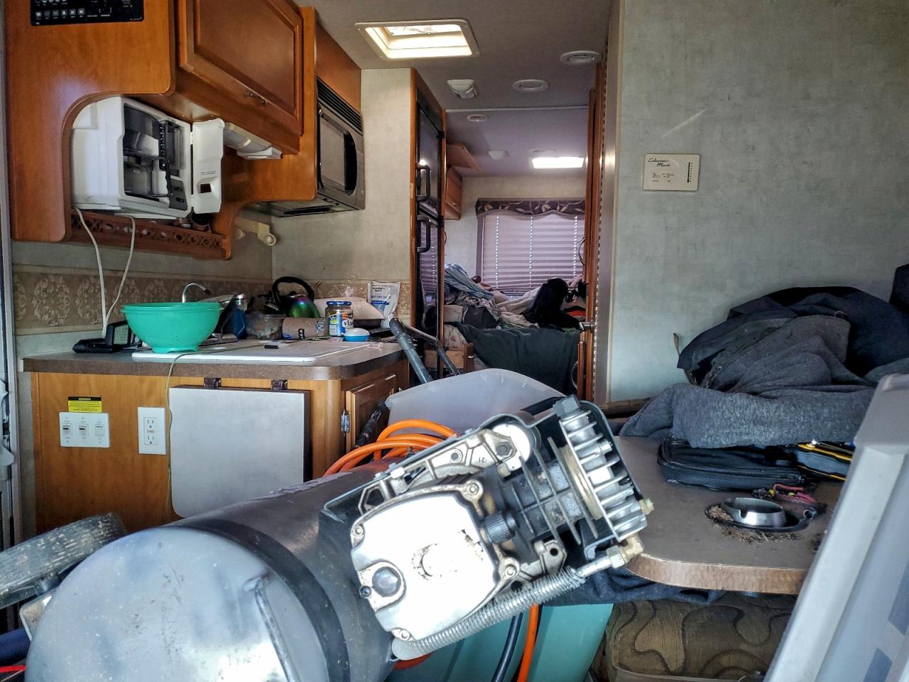 2004 Ford Econoline E450 Super Duty Cutaway Van VIN: 1FDXE45S04HB09126 Lot: 92463625