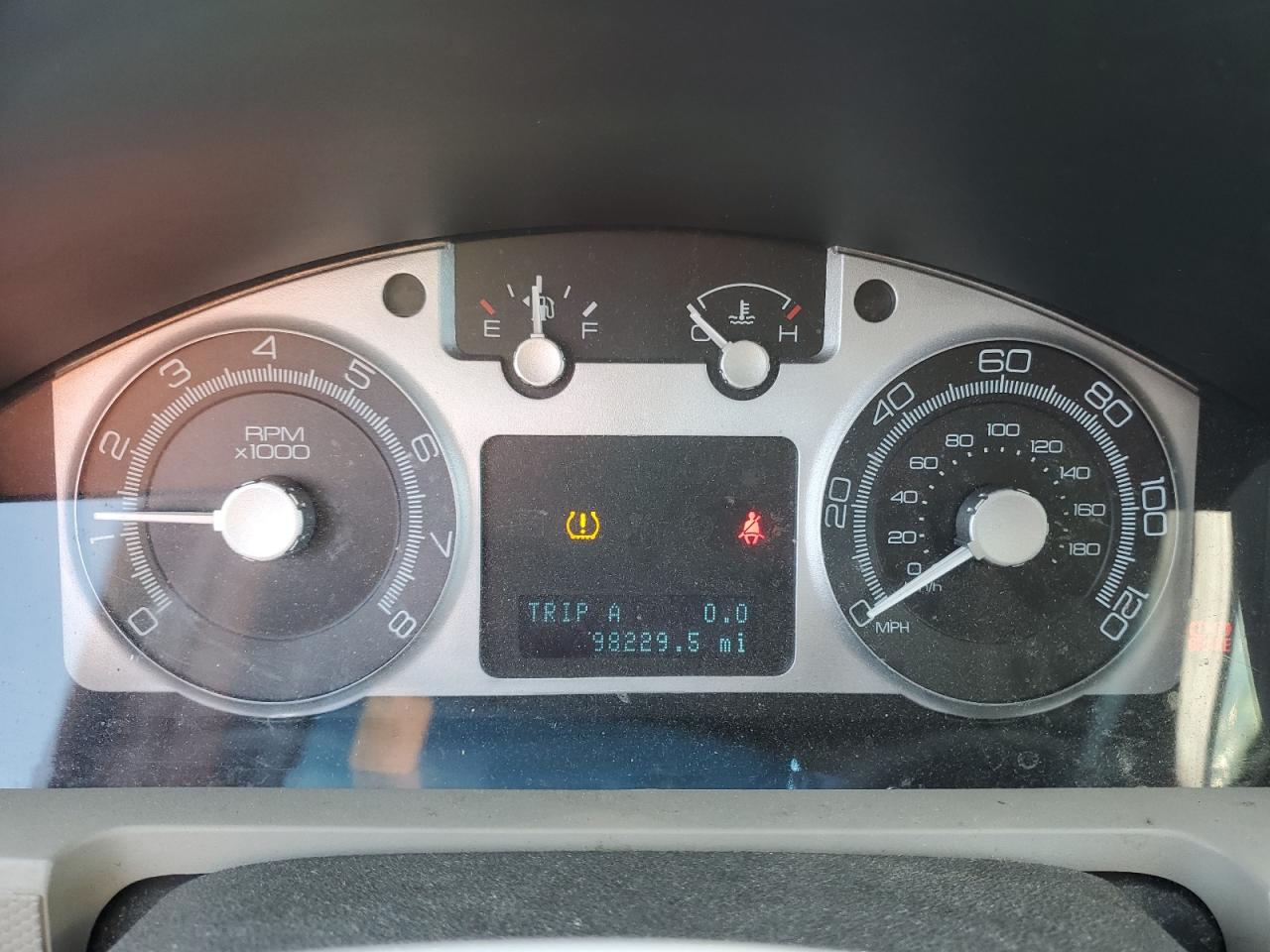 2009 Mercury Mariner Premier VIN: 4M2CU97719KJ08051 Lot: 93027655