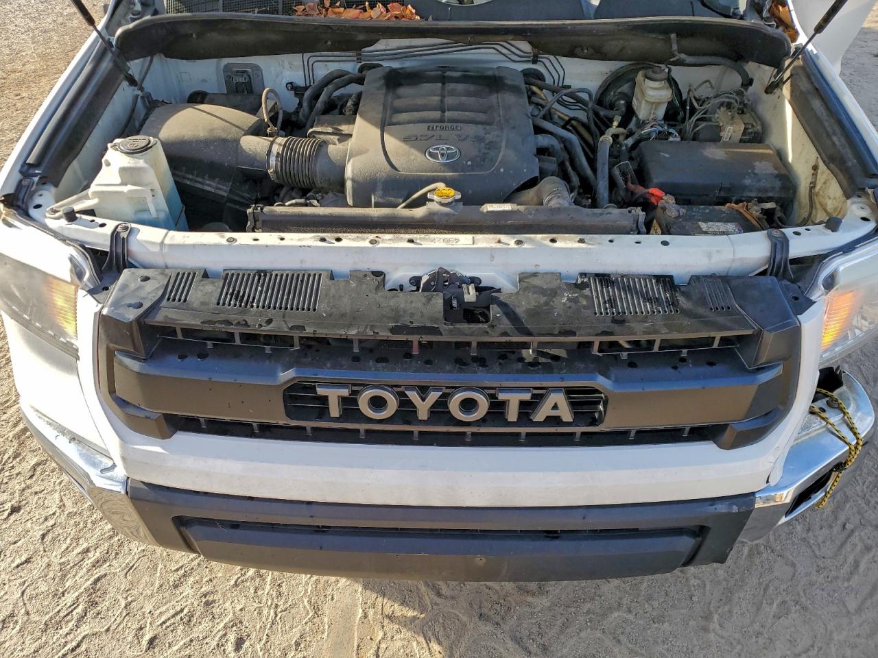 2016 Toyota Tundra Crewmax Sr5 VIN: 5TFDY5F11GX571179 Lot: 94406225