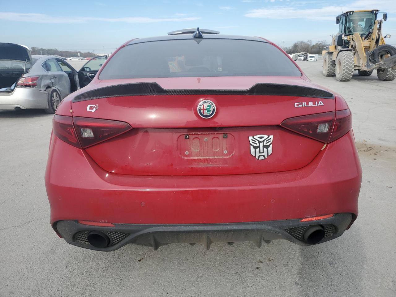 2017 Alfa Romeo Giulia Q4 VIN: ZARFAEDN5H7540687 Lot: 92615675