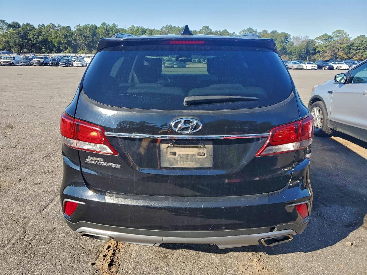 2018 Hyundai Santa Fe Se VIN: KM8SM4HF8JU270161 Lot: 94153805