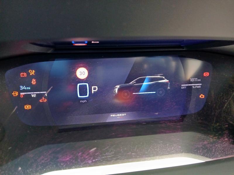 2025 PEUGEOT 2008 1.2 HYBRID 136 GT 5DR E-DSC6